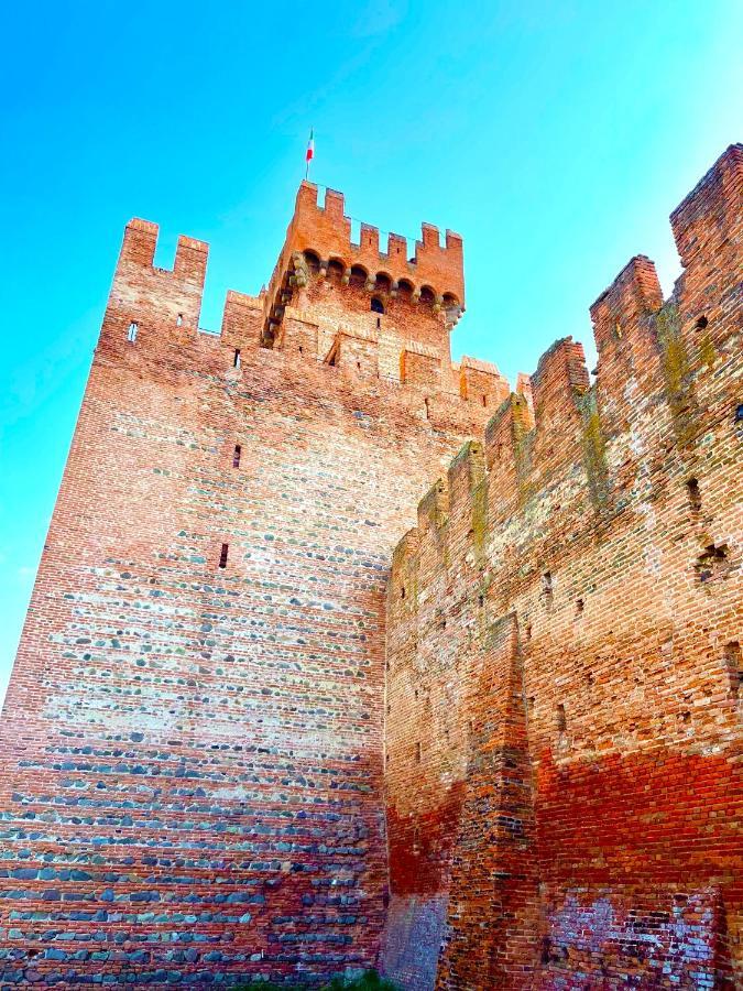 Ca' Del Sole - Attico Panoramico In Centro Storico Apartment Montagnana  Bagian luar foto
