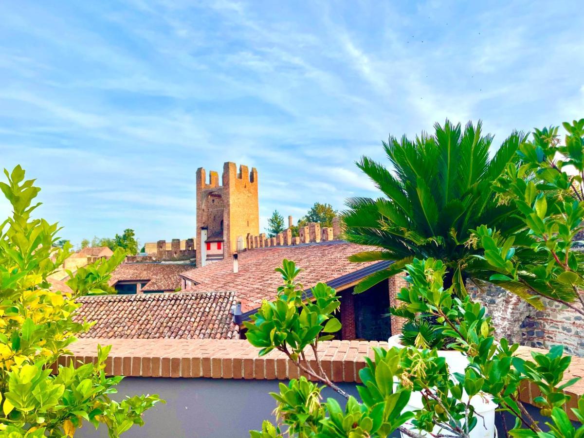 Ca' Del Sole - Attico Panoramico In Centro Storico Apartment Montagnana  Bagian luar foto